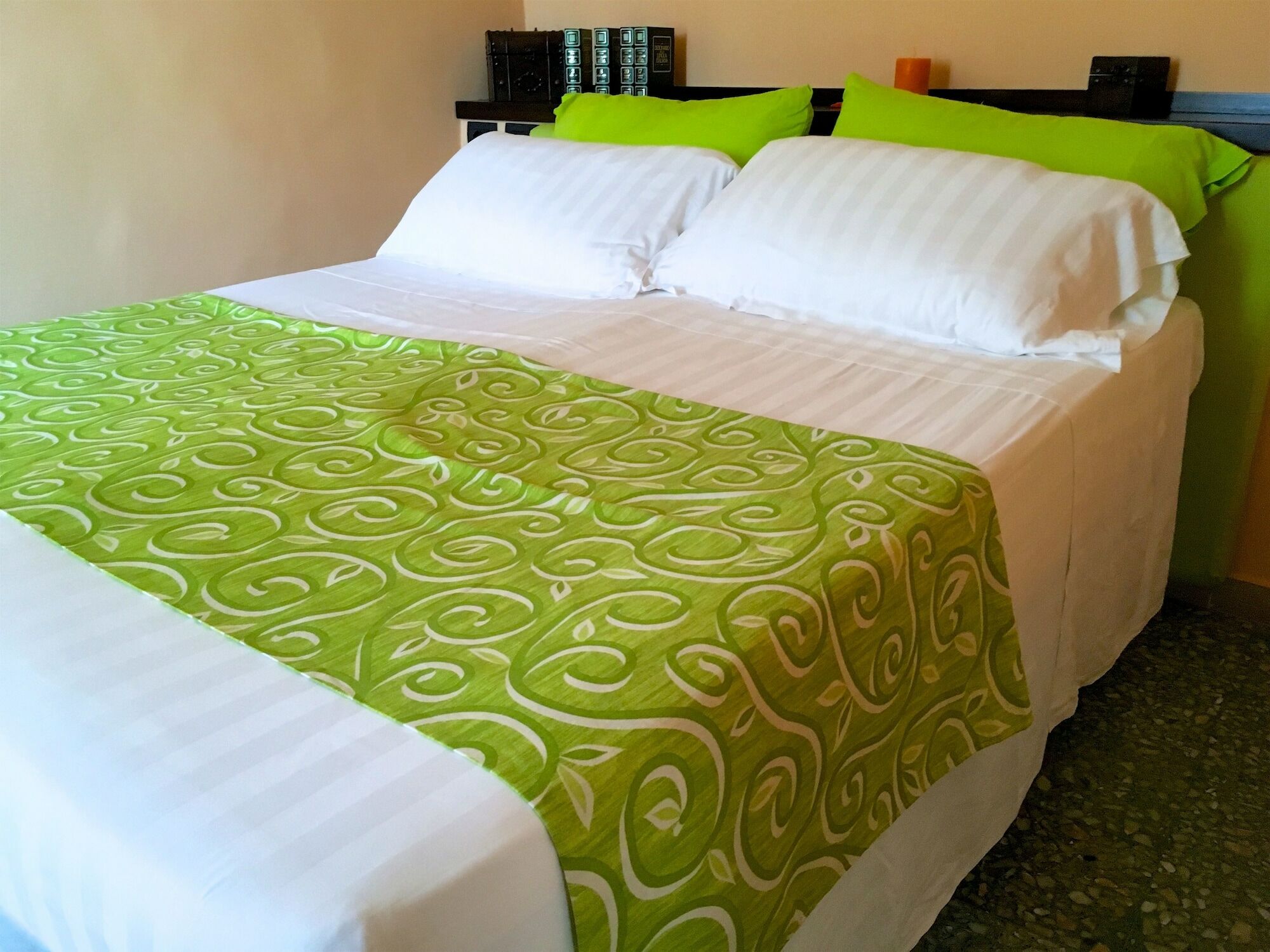 Residenza Viviani Bed & Breakfast Сант'Агнело Екстериор снимка